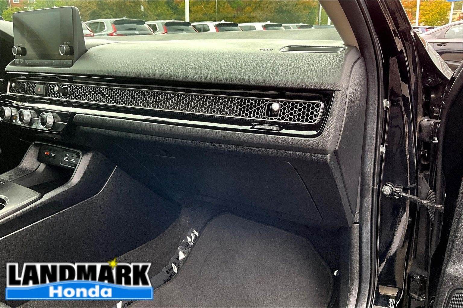 2024 Honda Civic Hatchback LX