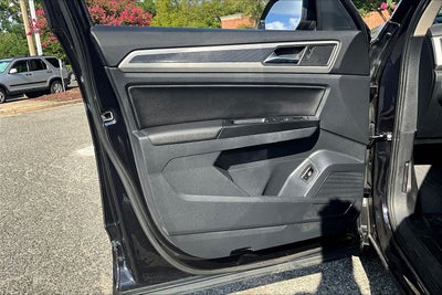 2021 Volkswagen Atlas 3.6L V6 SE w/Technology R-Line