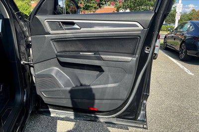 2021 Volkswagen Atlas 3.6L V6 SE w/Technology R-Line