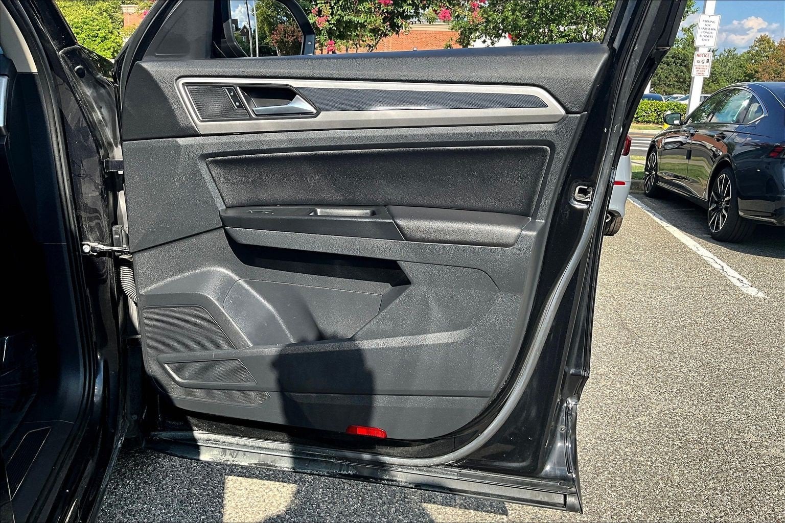2021 Volkswagen Atlas 3.6L V6 SE w/Technology R-Line