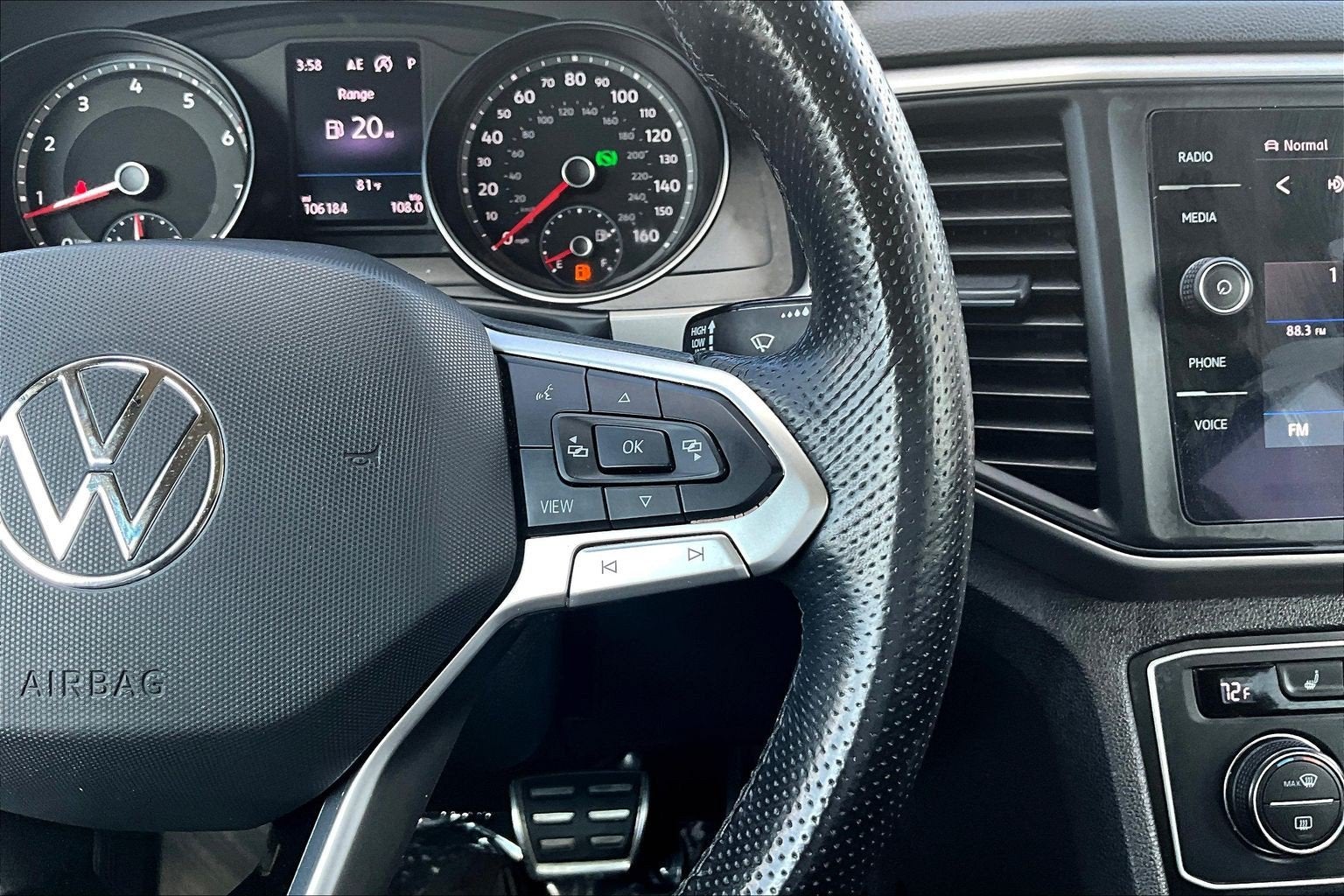 2021 Volkswagen Atlas 3.6L V6 SE w/Technology R-Line