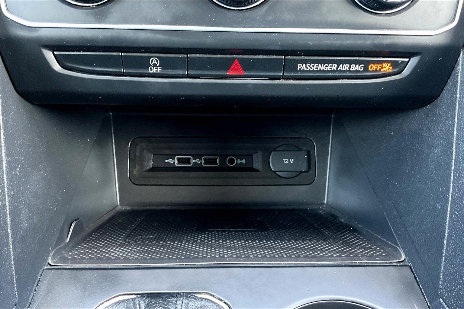 2021 Volkswagen Atlas 3.6L V6 SE w/Technology R-Line