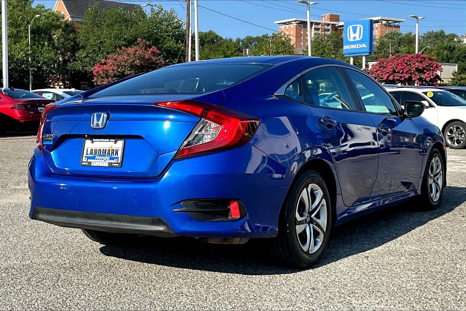 2HGFC2F52HH560675