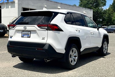 2022 Toyota RAV4 LE