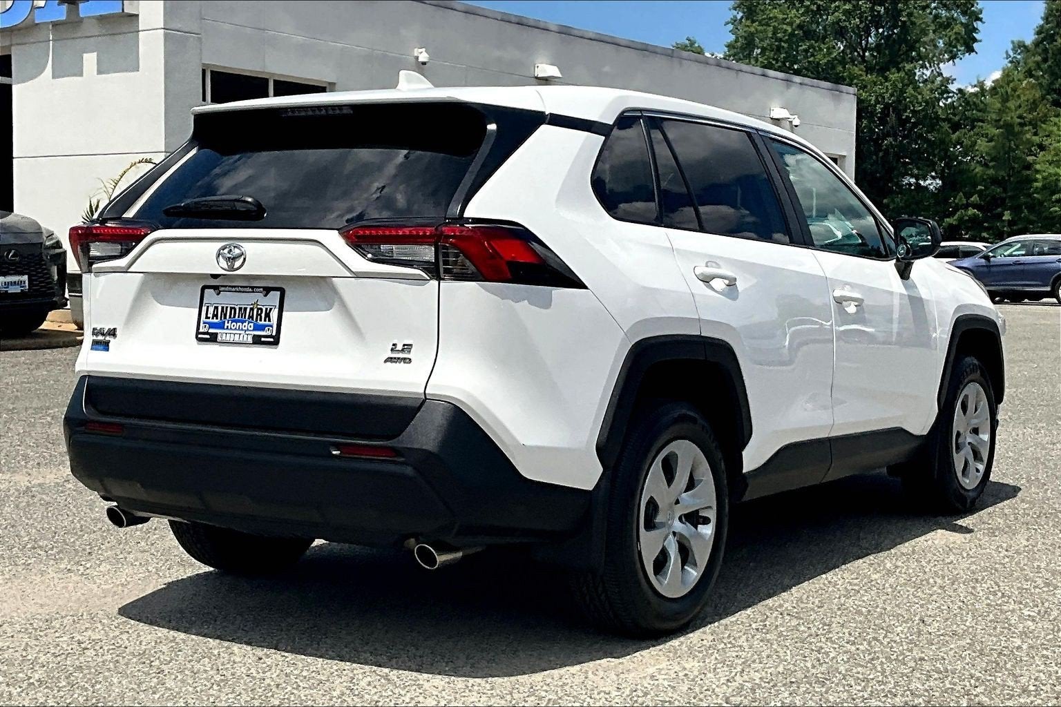 2022 Toyota RAV4 LE