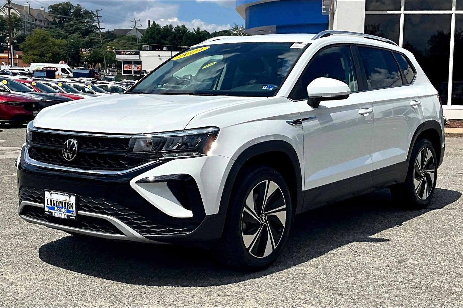 2024 Volkswagen Taos SE