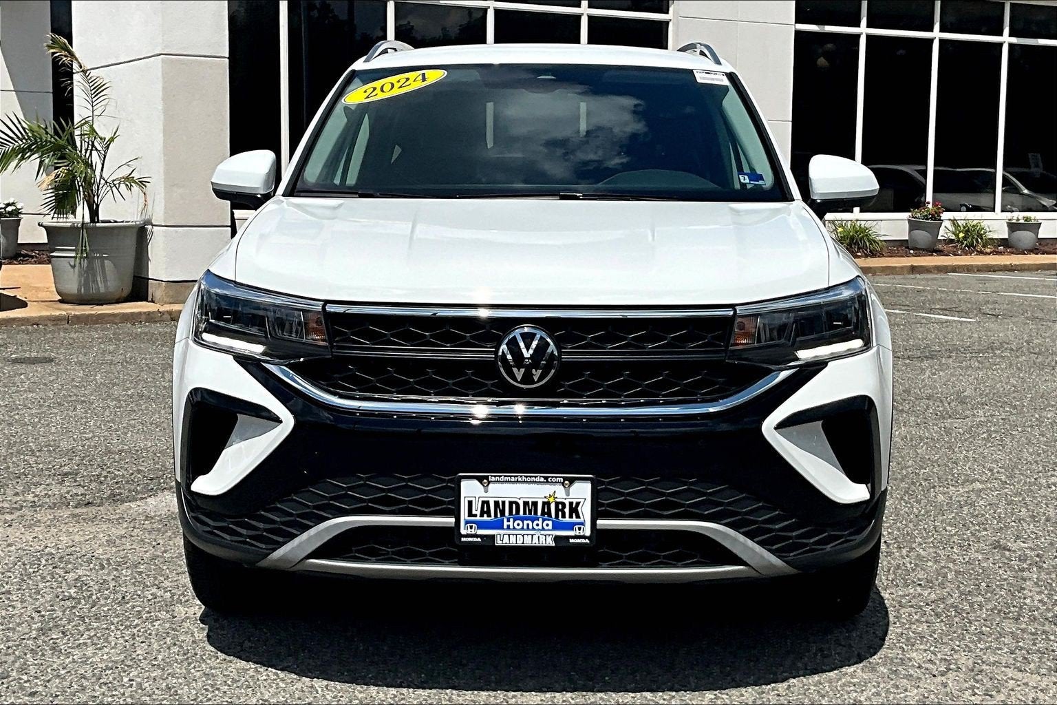 2024 Volkswagen Taos SE