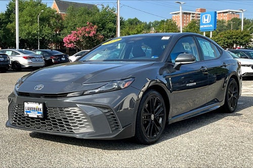 2025 Toyota Camry SE