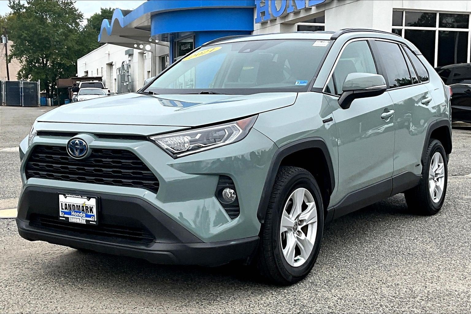 2021 Toyota RAV4 Hybrid XLE