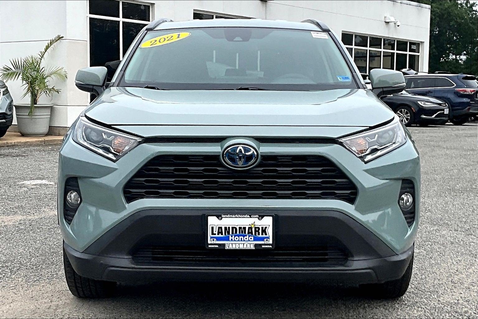 2021 Toyota RAV4 Hybrid XLE