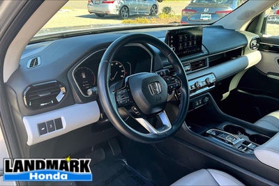 2023 Honda Pilot EX-L 8 Passenger