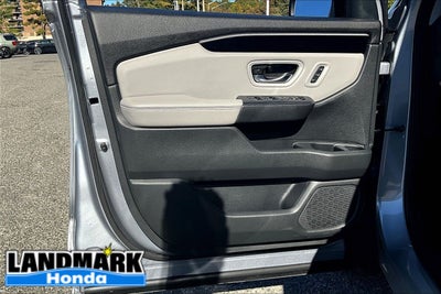 2023 Honda Pilot EX-L 8 Passenger