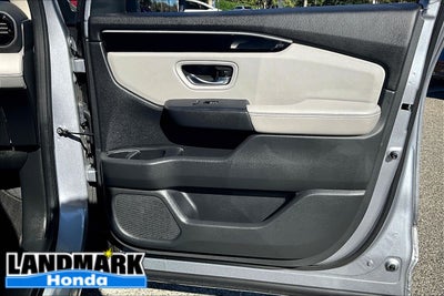 2023 Honda Pilot EX-L 8 Passenger