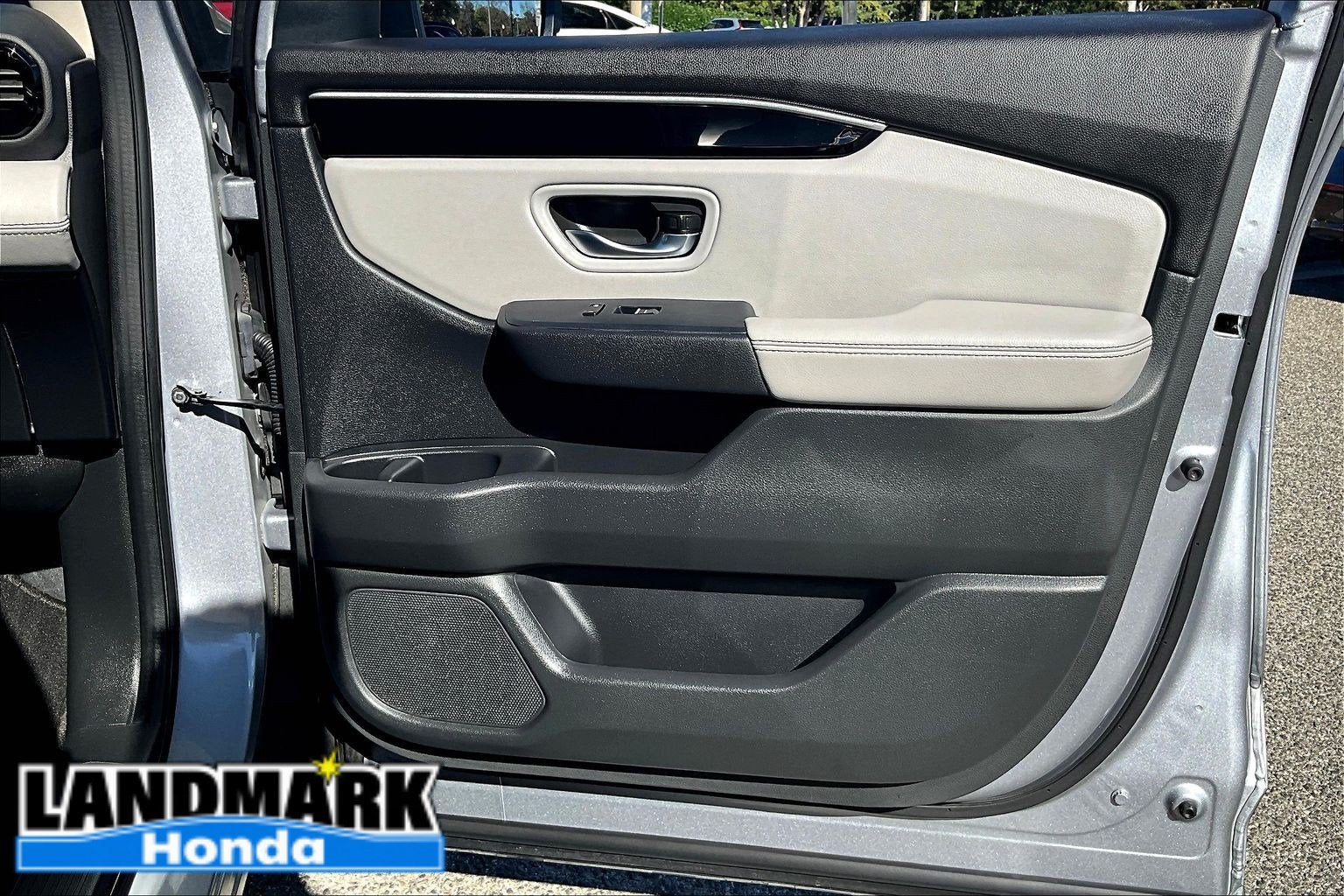 2023 Honda Pilot EX-L 8 Passenger