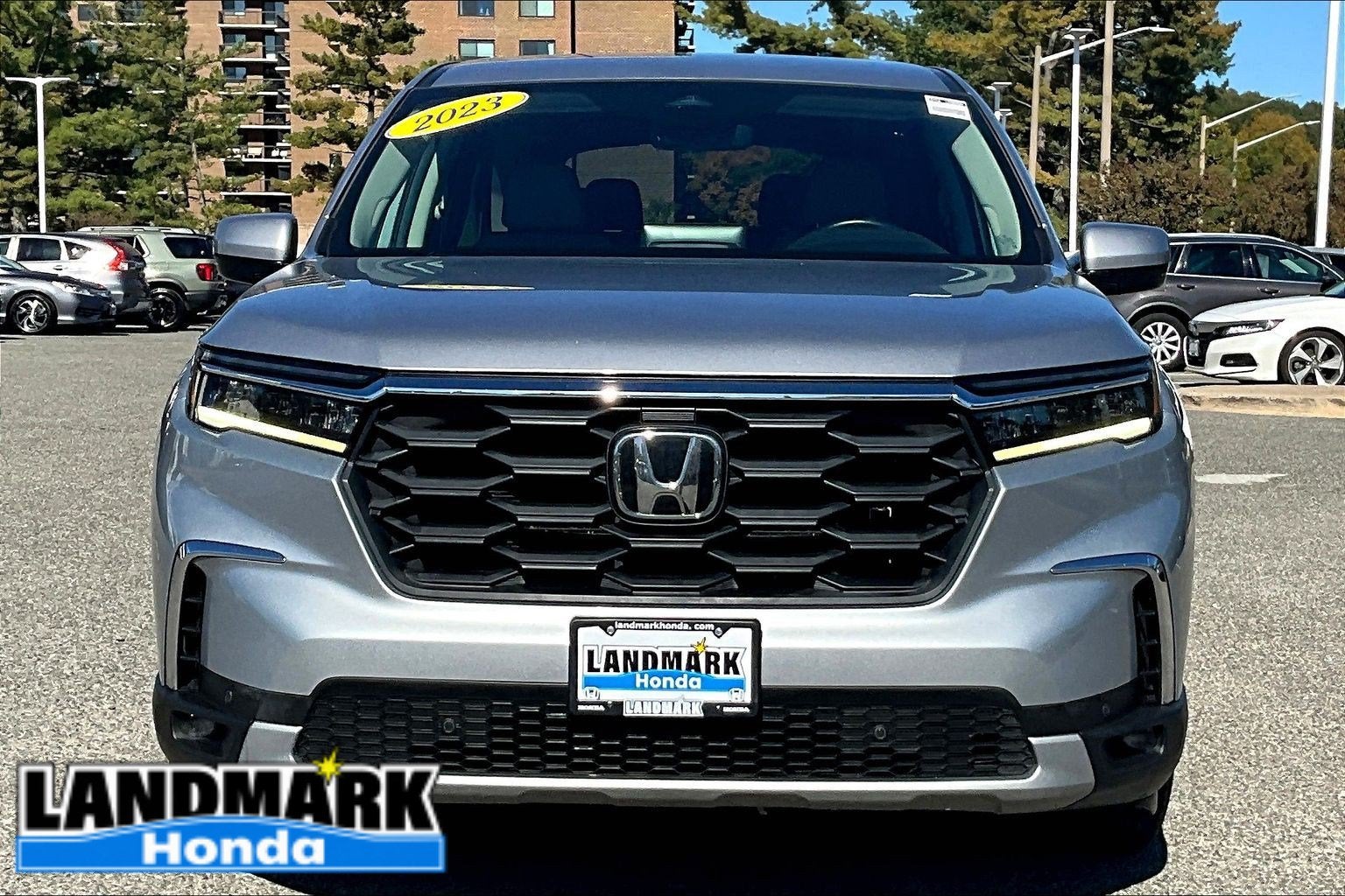 2023 Honda Pilot EX-L 8 Passenger