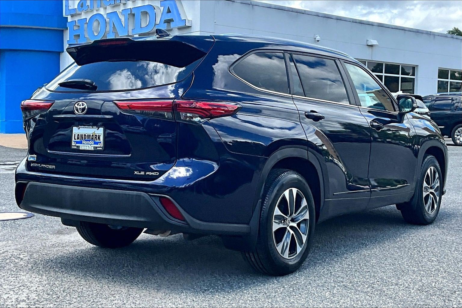 2023 Toyota Highlander XLE