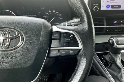 2025 Toyota Sienna XLE
