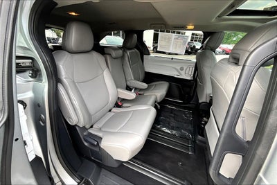 2025 Toyota Sienna XLE