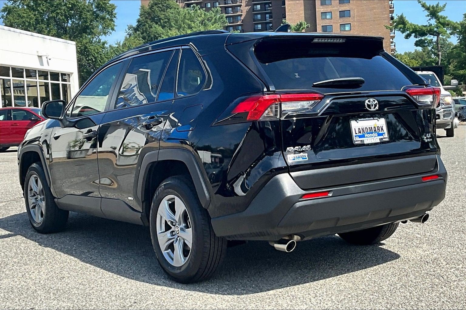 2025 Toyota RAV4 Hybrid LE