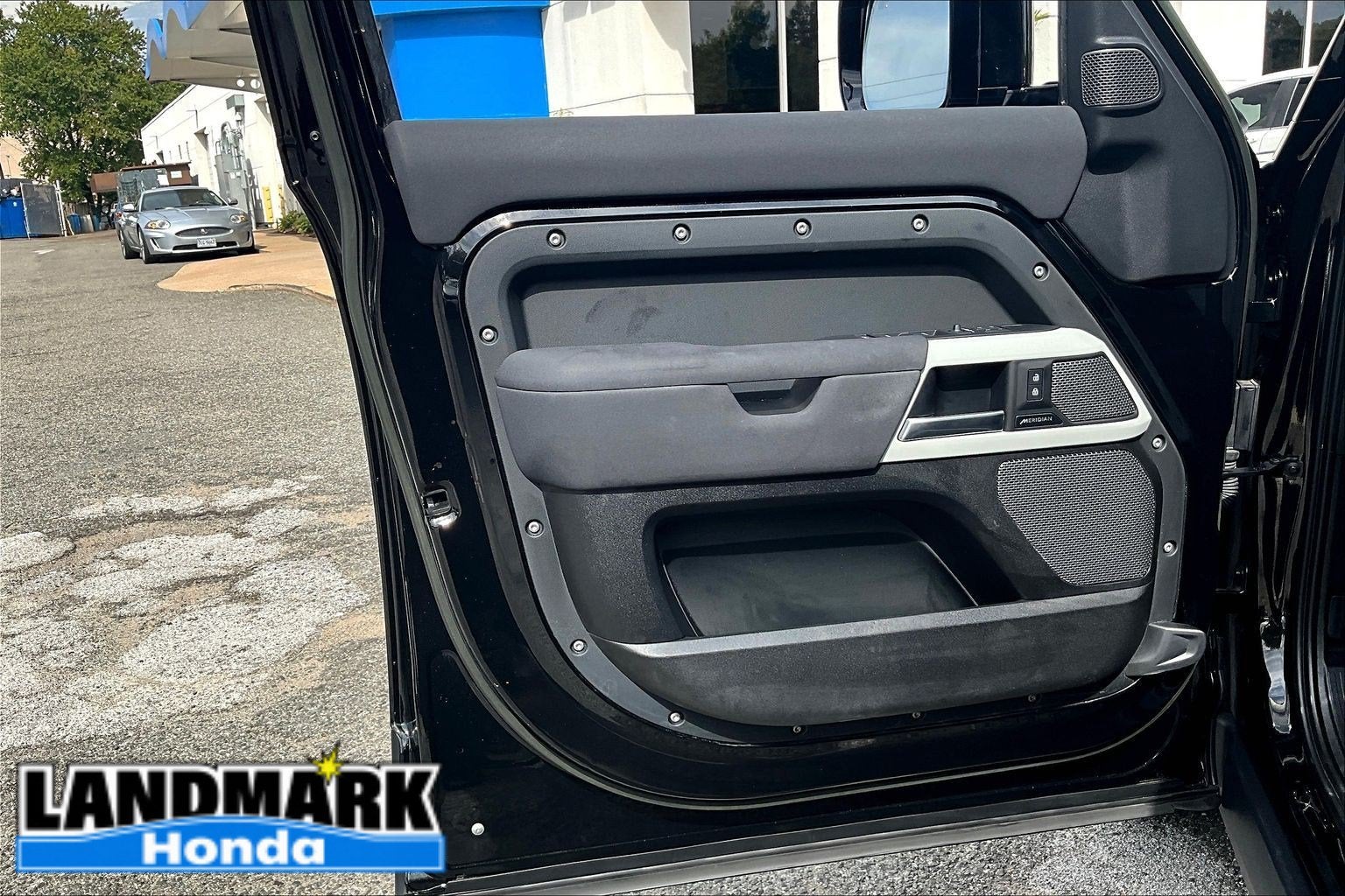 2023 Land Rover Defender S