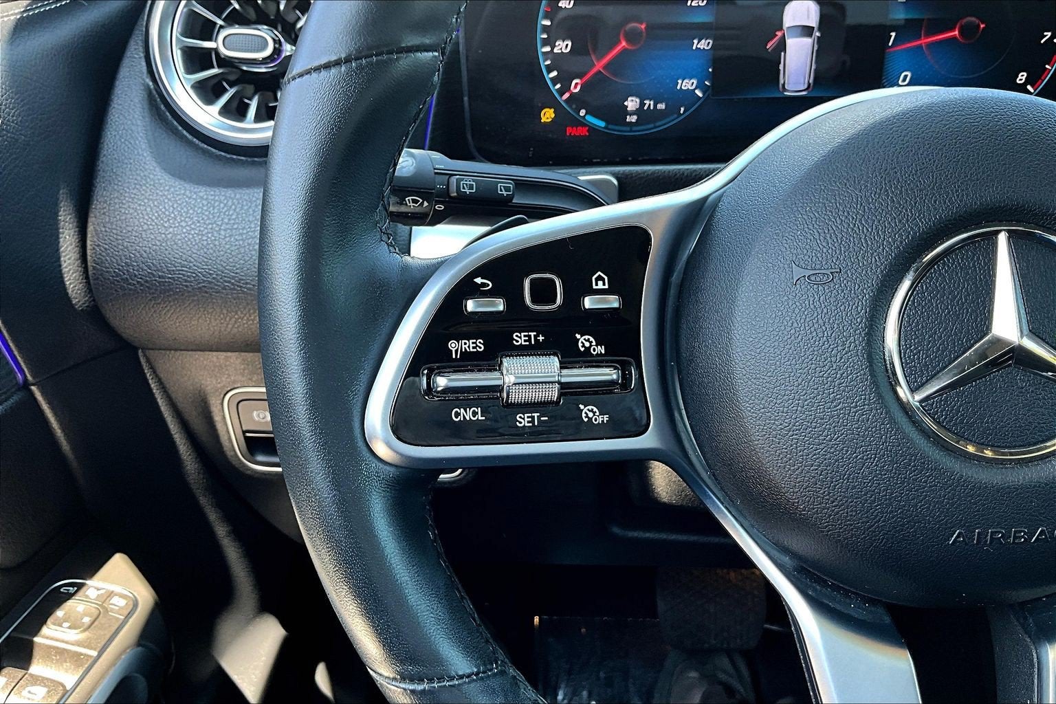 2023 Mercedes-Benz GLB GLB 250