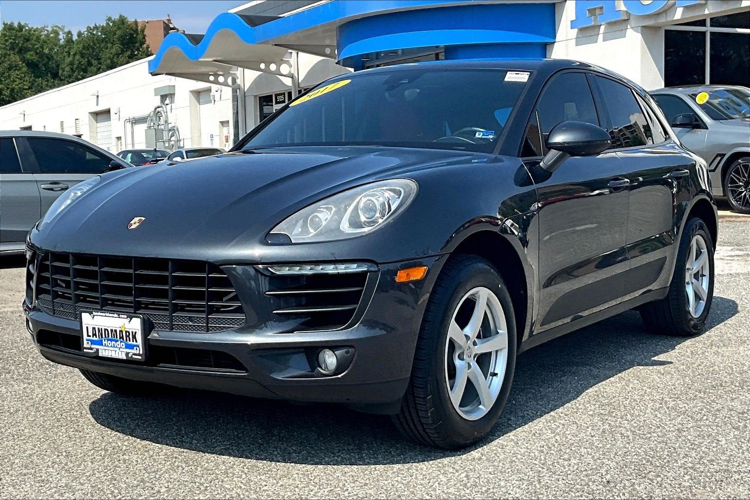 2017 Porsche Macan AWD