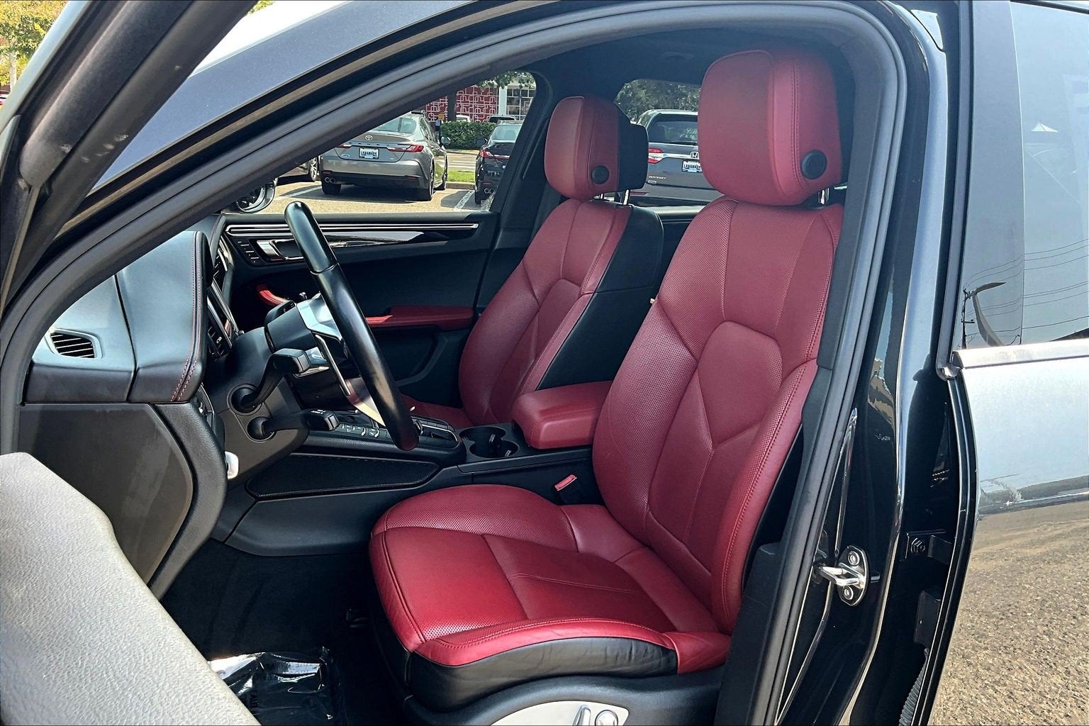 2017 Porsche Macan AWD