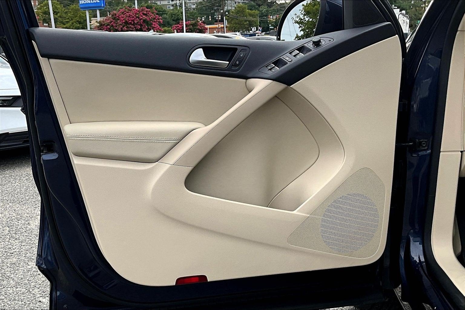 2016 Volkswagen Tiguan SE
