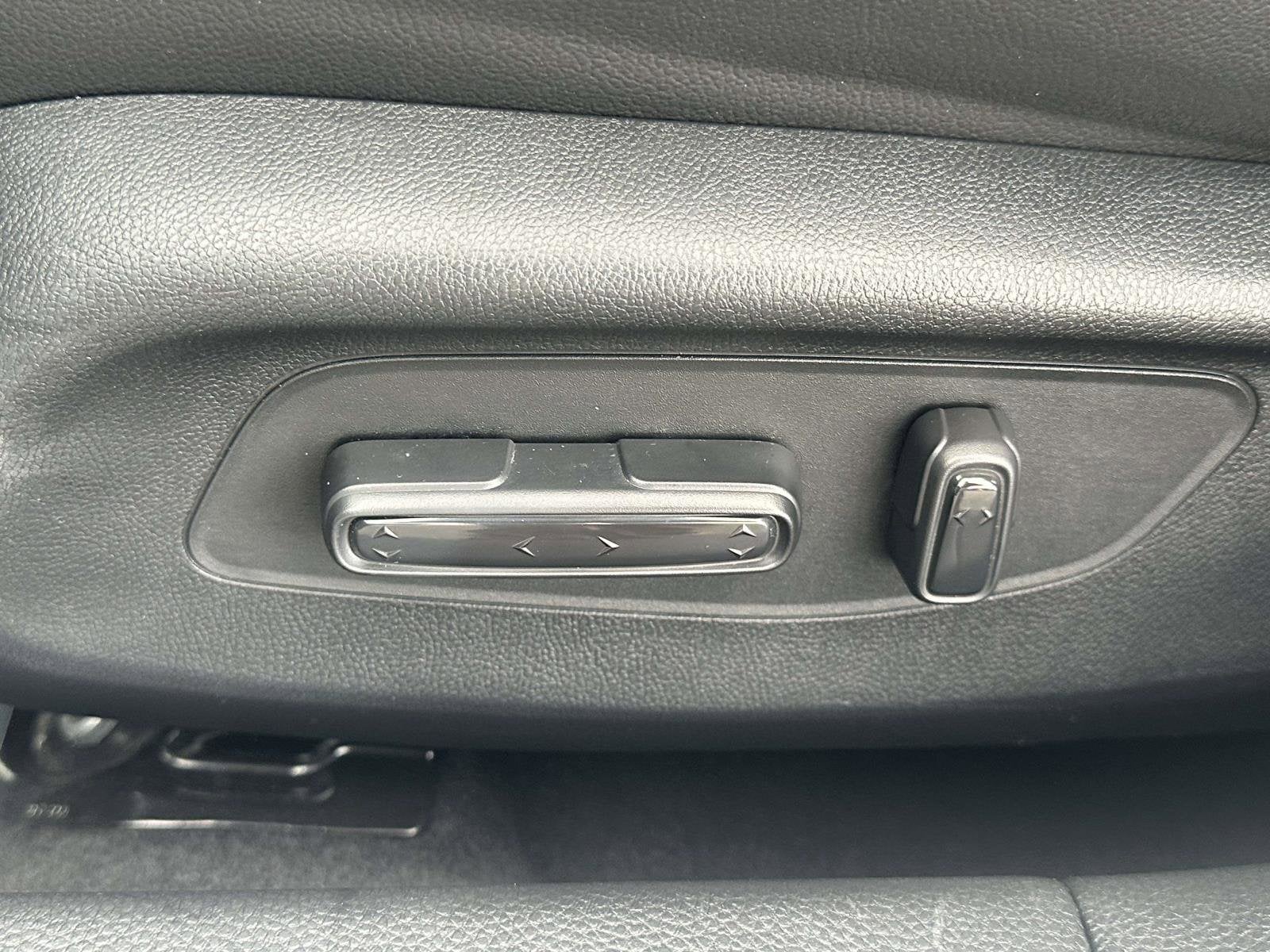 2023 Honda Civic Hatchback EX-L