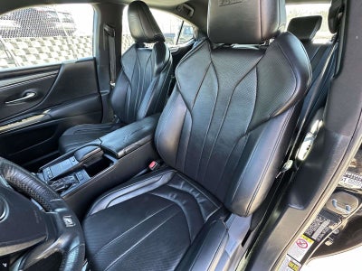 2019 Lexus ES 