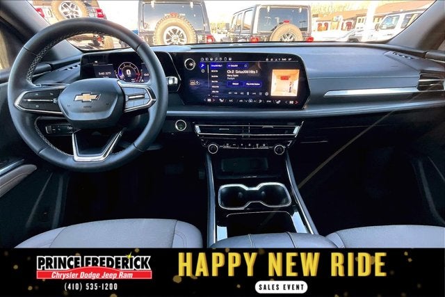 2025 Chevrolet Traverse FWD LT