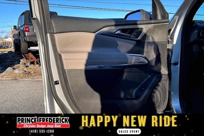 2025 Chevrolet Traverse FWD LT