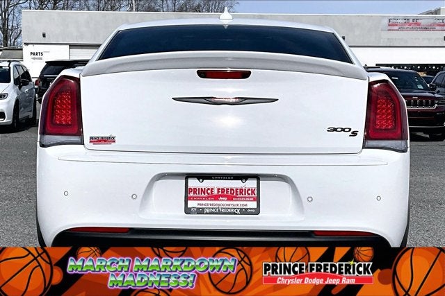 2023 Chrysler 300 300S