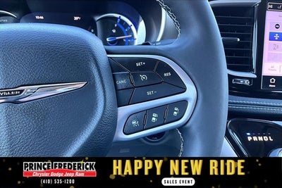 2023 Chrysler Pacifica Hybrid Touring L