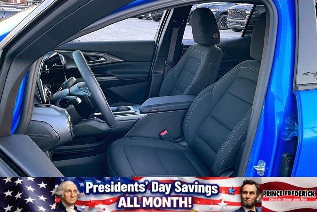 2025 Chevrolet Equinox EV LT