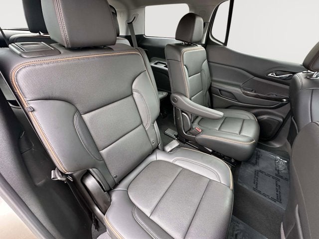 2022 GMC Acadia AT4