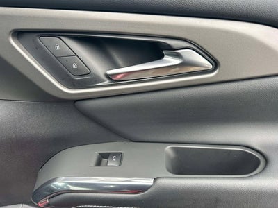 2025 Chevrolet Traverse FWD LT