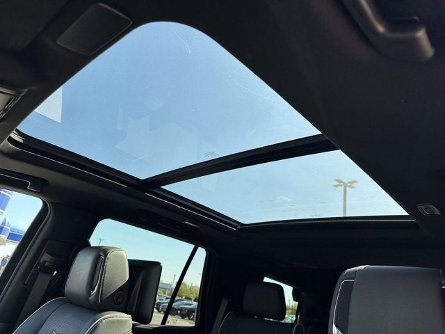 2024 Cadillac Escalade 4WD Premium Luxury