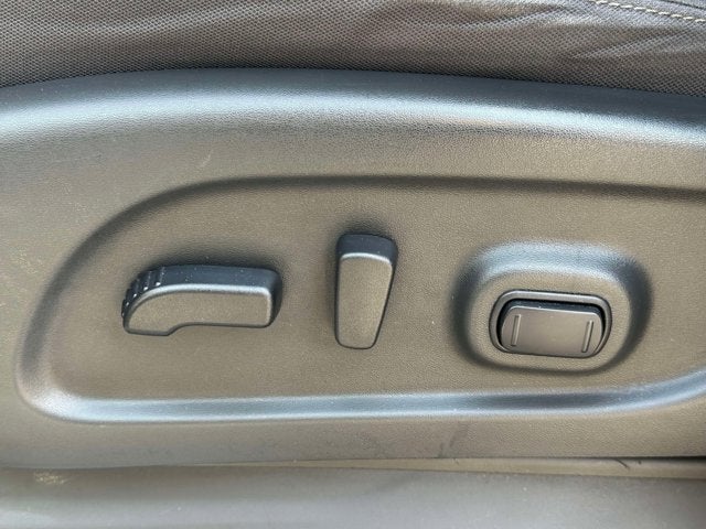 2020 Nissan Titan SV