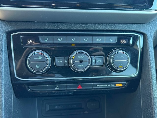 2022 Volkswagen Atlas Cross Sport 2.0T SE w/Technology