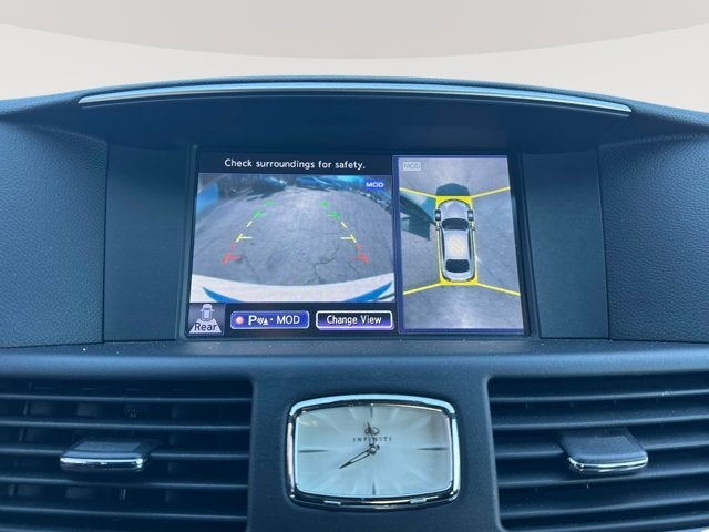 2017 INFINITI Q70 3.7