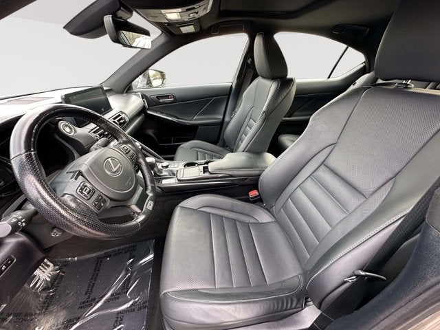 2023 Lexus IS 