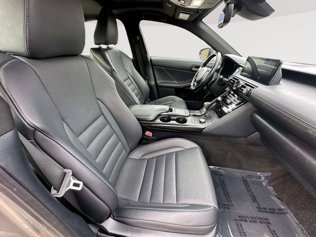 2023 Lexus IS 