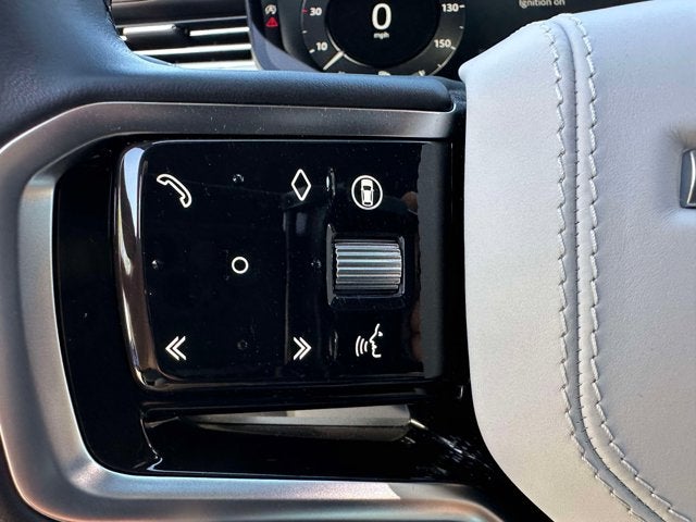 2025 Land Rover Range Rover Sport SE