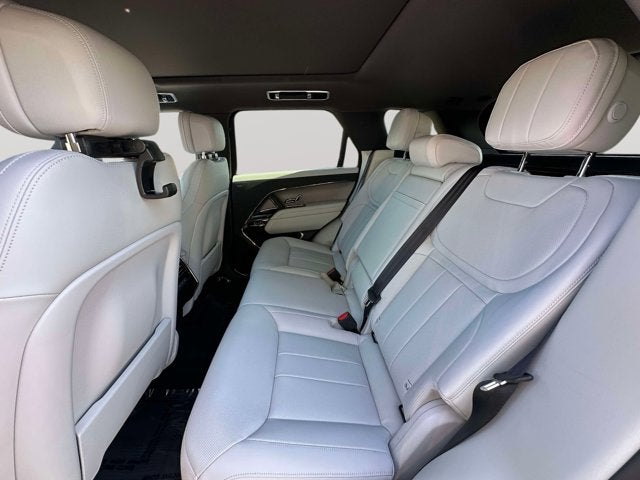 2025 Land Rover Range Rover Sport SE
