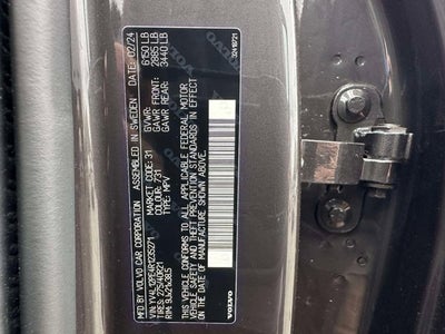 2024 Volvo XC90 Plus Bright Theme