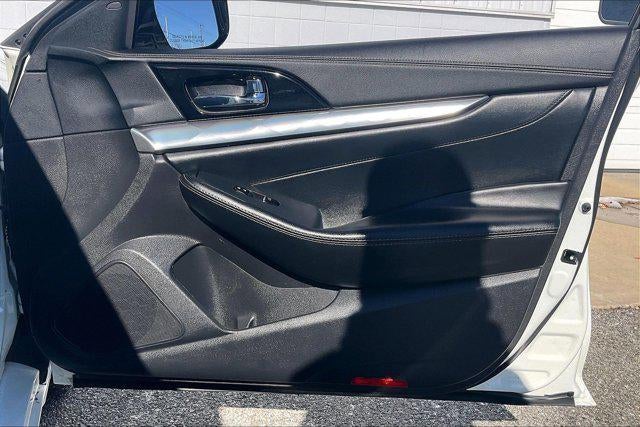 2023 Nissan Maxima SV