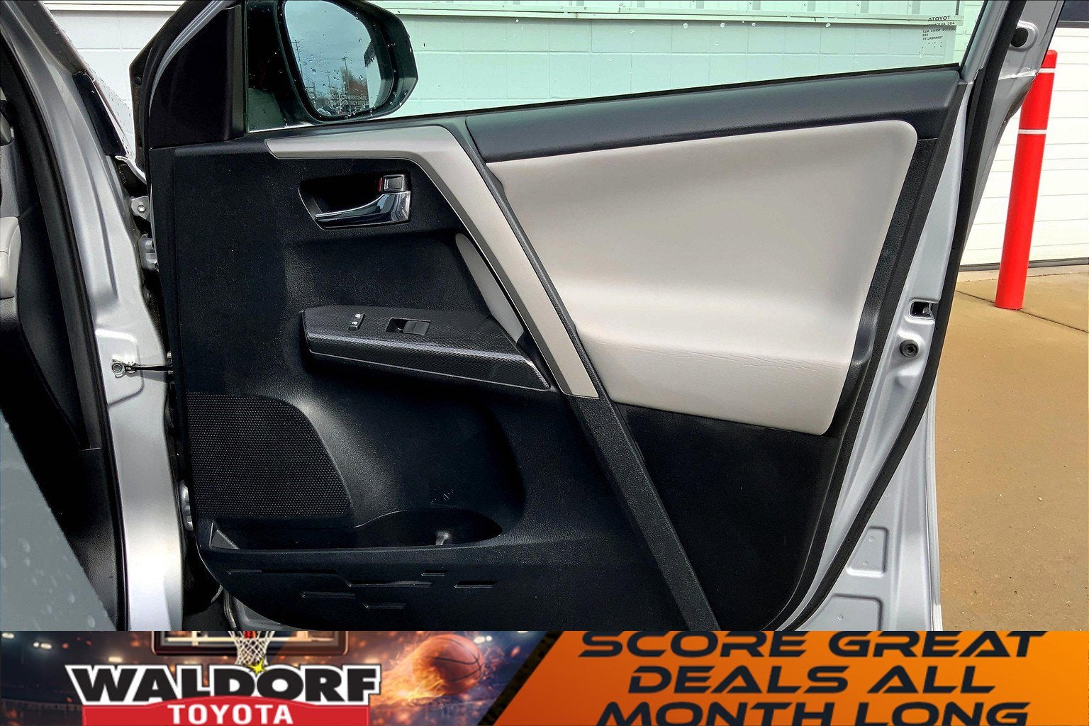 2018 Toyota RAV4 Adventure