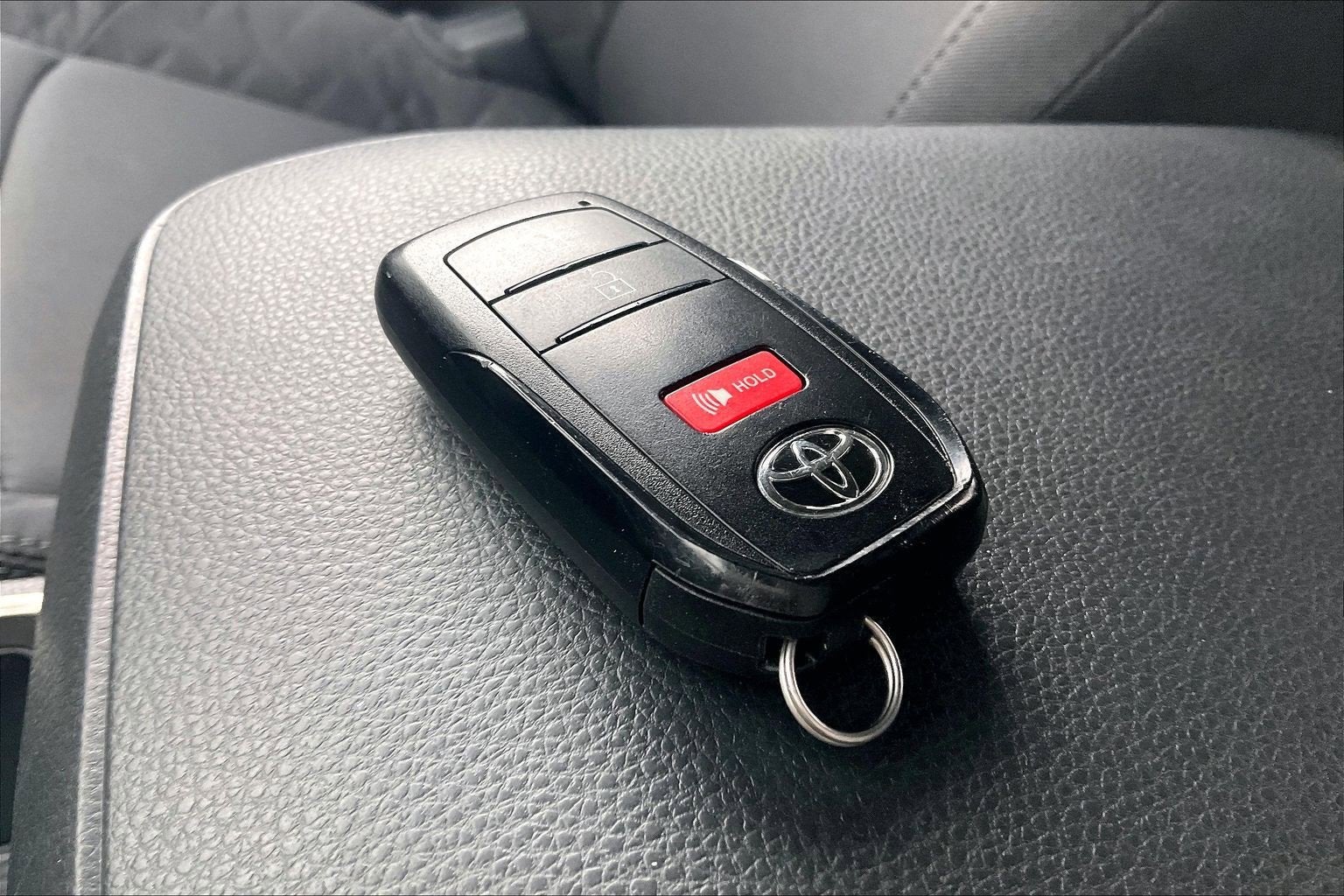 2025 Toyota Tacoma 4WD SR5