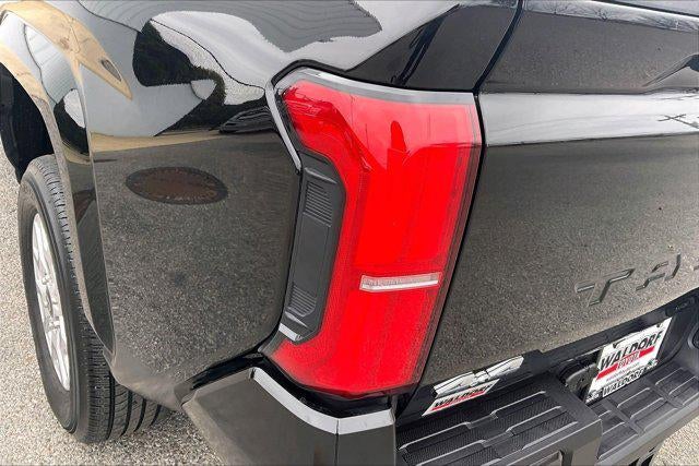 2025 Toyota Tacoma 4WD SR5